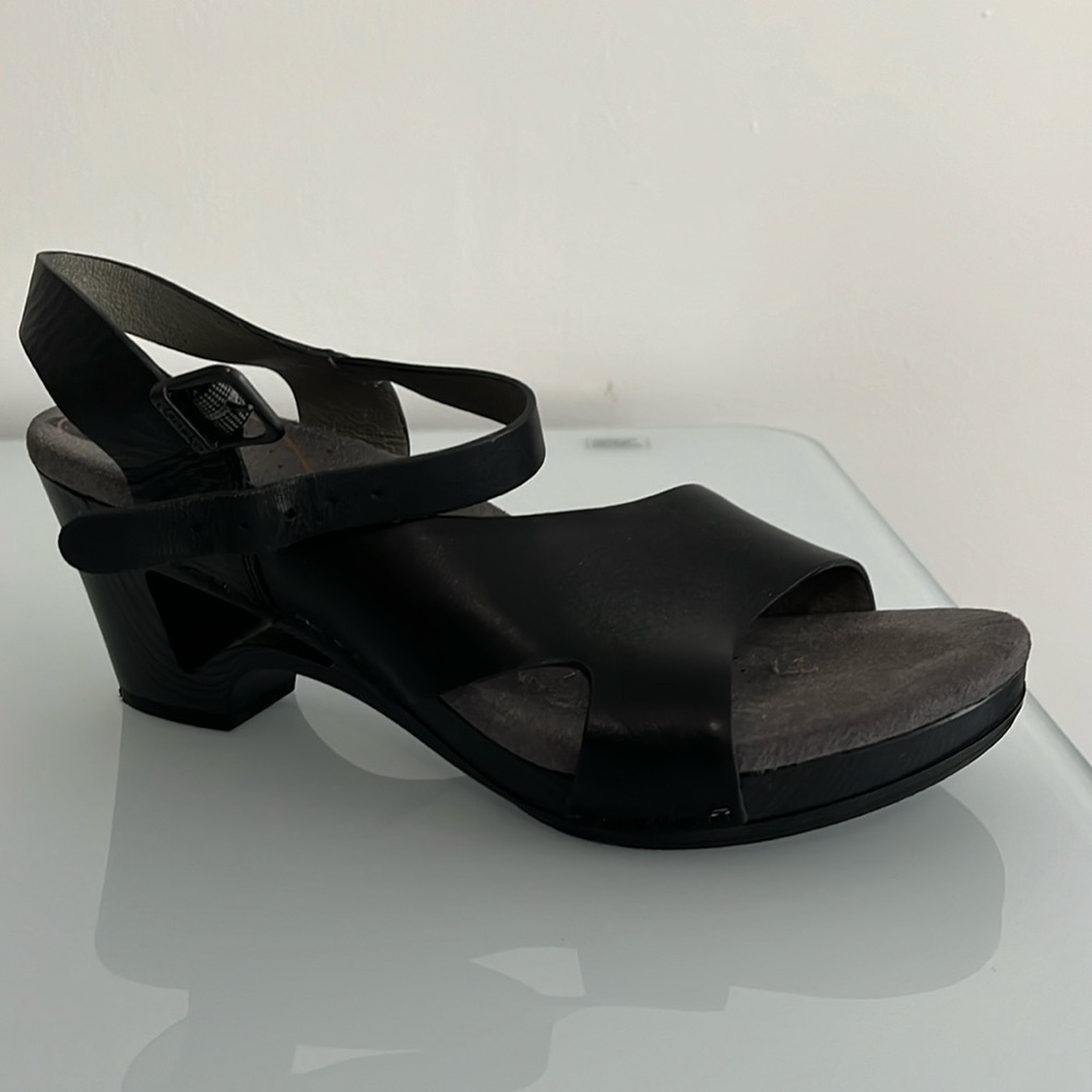 Black Dansko clog sandals